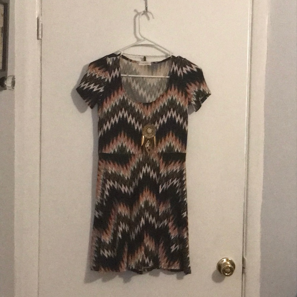 Dress- black pink 🌸white size large w/ necklace⭐️